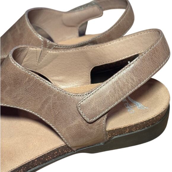 Dansko Reece Sandal EU42 Mushroom LIKE NEW No signs of wear - Picture 4 of 8